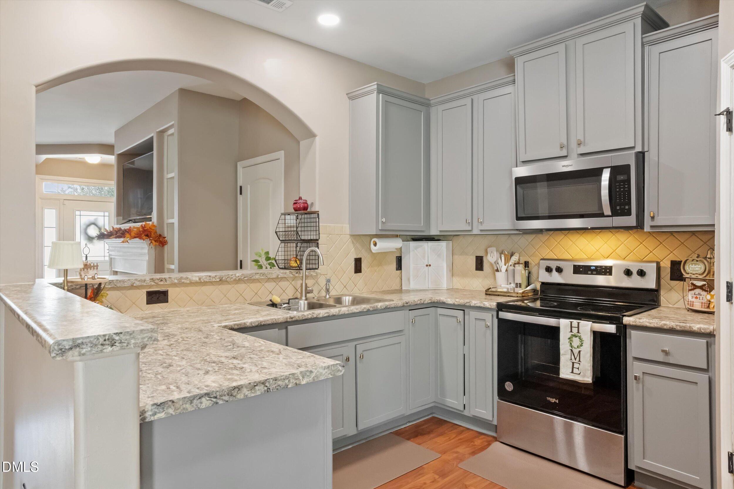 217 Morgan Brook Way Rolesville, NC 27571 - Photo 18 of 47 18-217 Morgan Brook Way_10102026_31