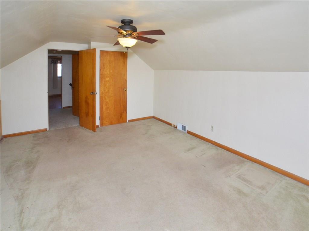 304 Lougeay Road Pittsburgh, PA 15235 - Photo 15 of 24 Gallery Image 15