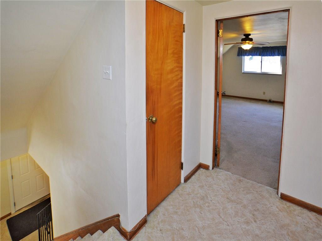 304 Lougeay Road Pittsburgh, PA 15235 - Photo 16 of 24 Gallery Image 16