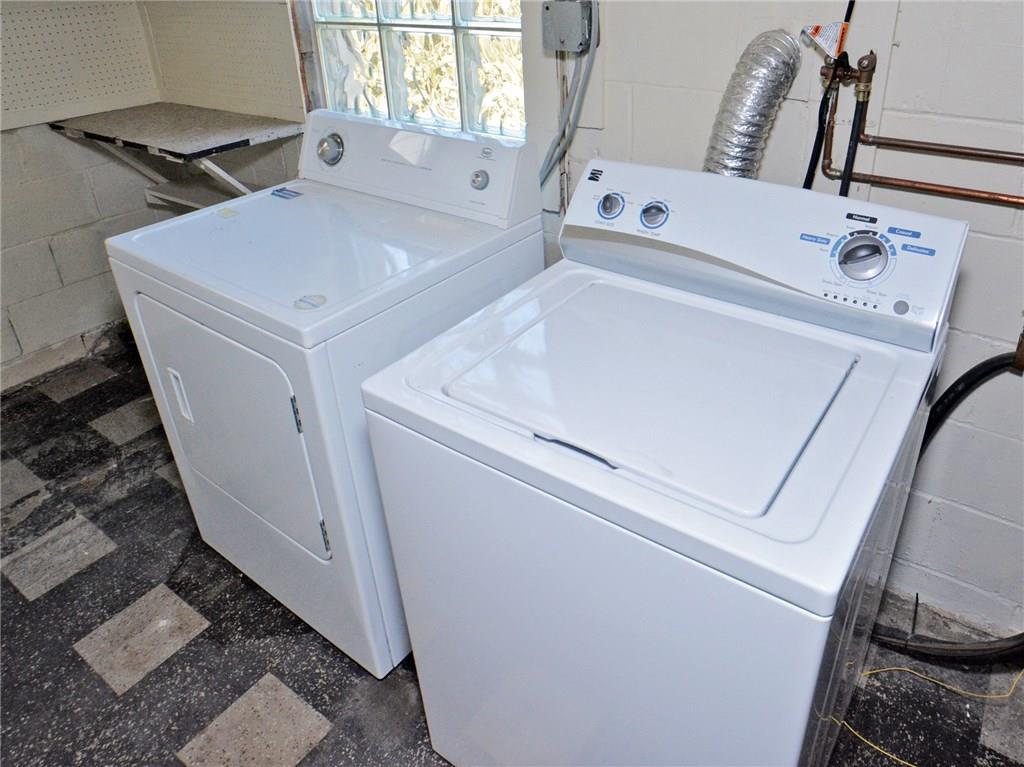 304 Lougeay Road Pittsburgh, PA 15235 - Photo 19 of 24 Gallery Image 19