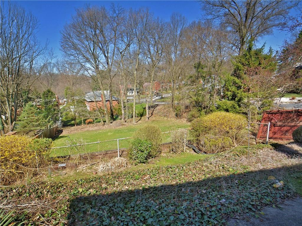304 Lougeay Road Pittsburgh, PA 15235 - Photo 23 of 24 Gallery Image 23
