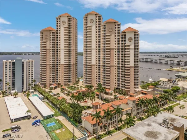 $6,500 | 2090 West First Street, Unit 1105, Fort Myers, FL 33901