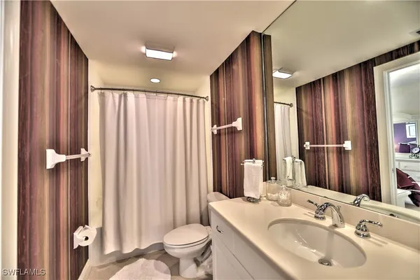 $6,500 | 2090 West First Street, Unit 1105, Fort Myers, FL 33901