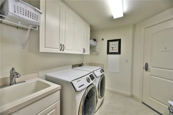$6,500 | 2090 West First Street, Unit 1105, Fort Myers, FL 33901