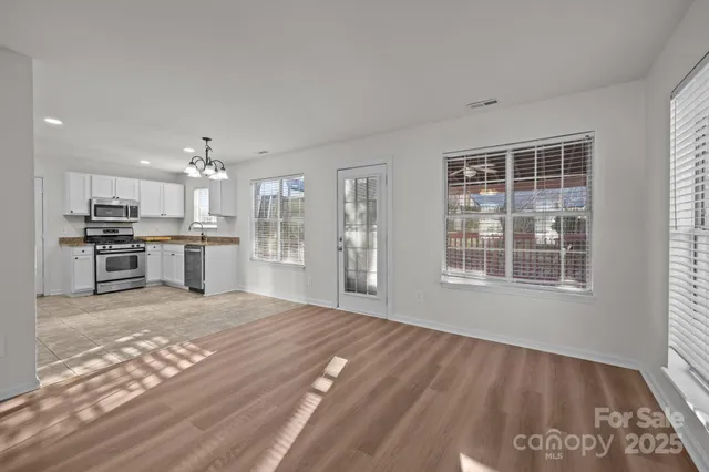 $329,900 | 1561 Forest Glen Lane, Kannapolis, NC 28081