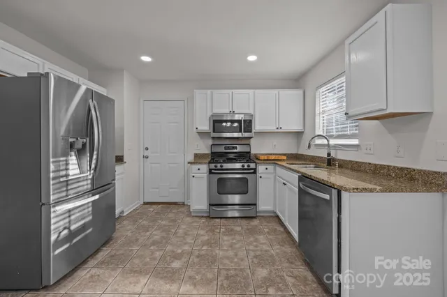 $329,900 | 1561 Forest Glen Lane, Kannapolis, NC 28081