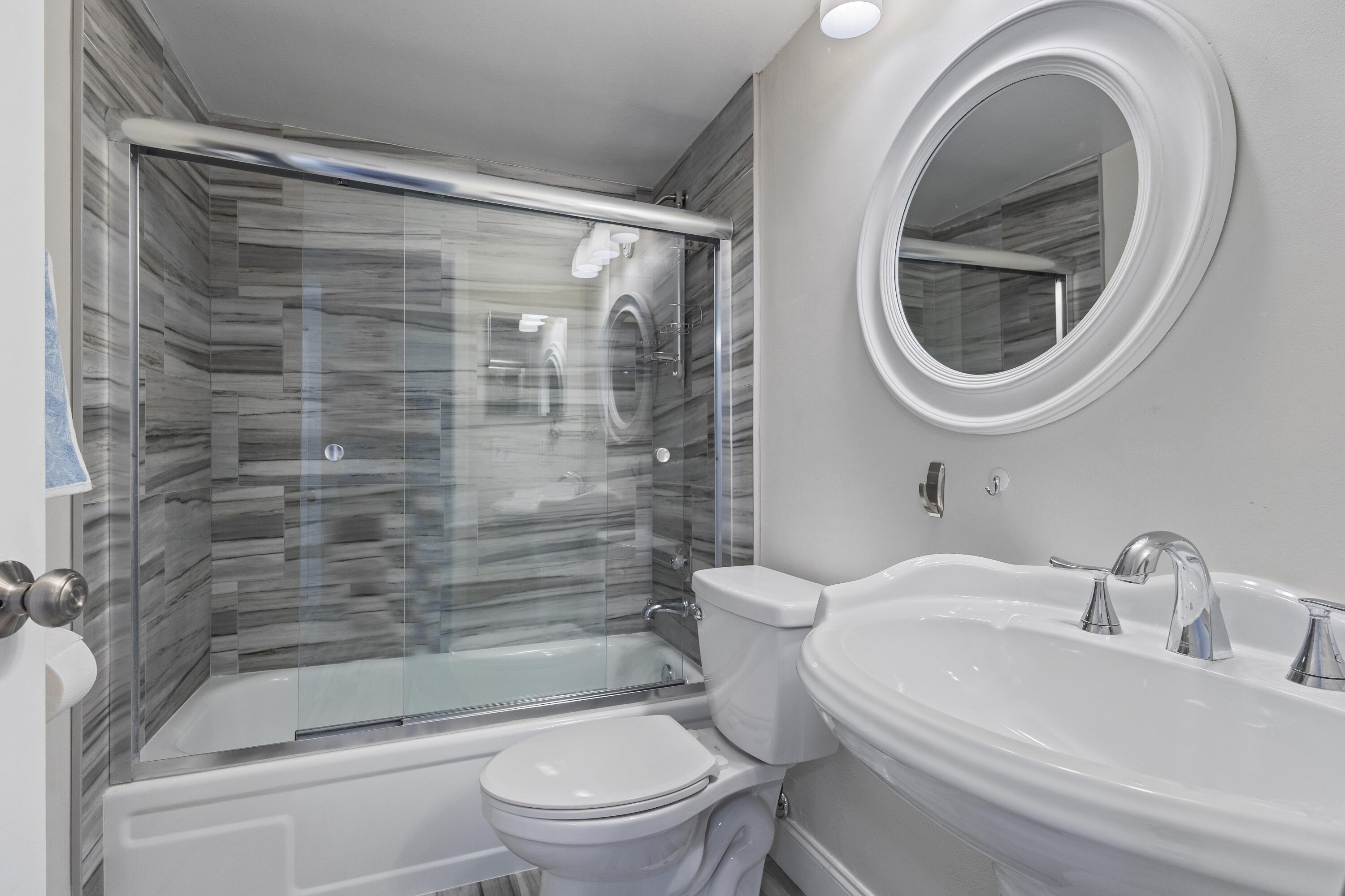 3013 Exeter Boca Raton, FL 33434 - Photo 13 of 18 IMG_2424