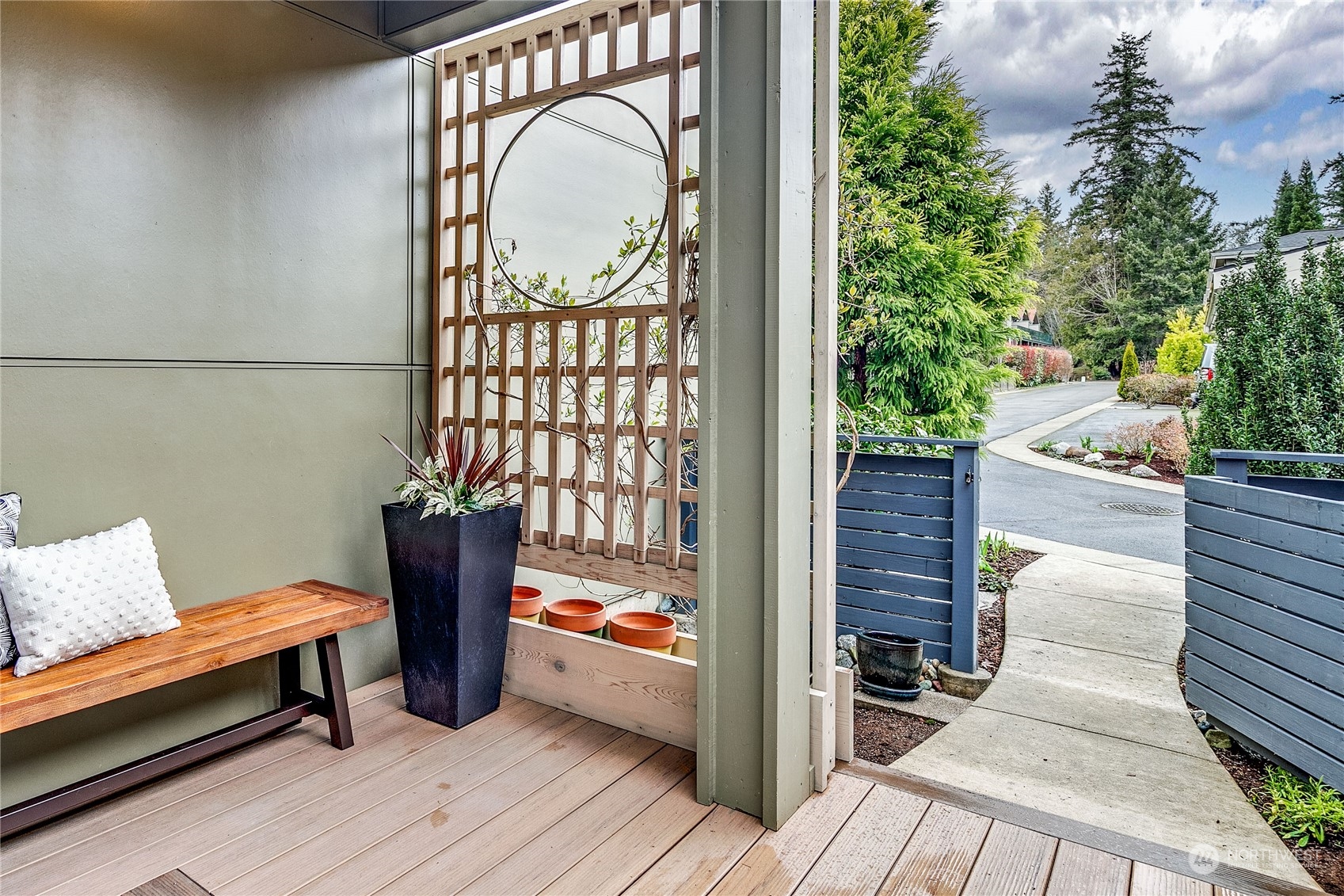 655 Wintersweet Road Northeast Bainbridge Island, WA 98110 - Photo 1 of 36 Gallery Image 1
