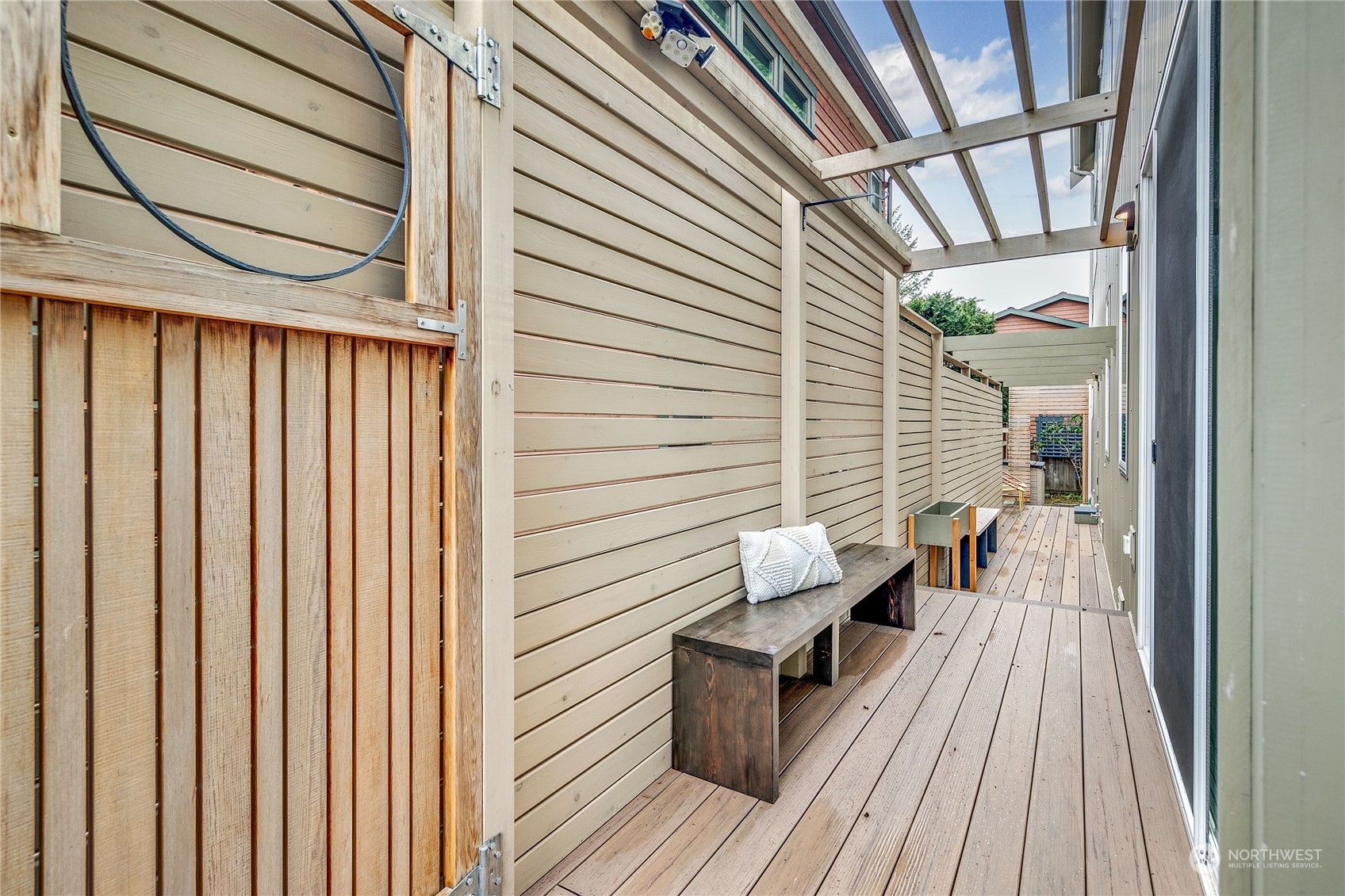 655 Wintersweet Road Northeast Bainbridge Island, WA 98110 - Photo 35 of 36 Gallery Image 35