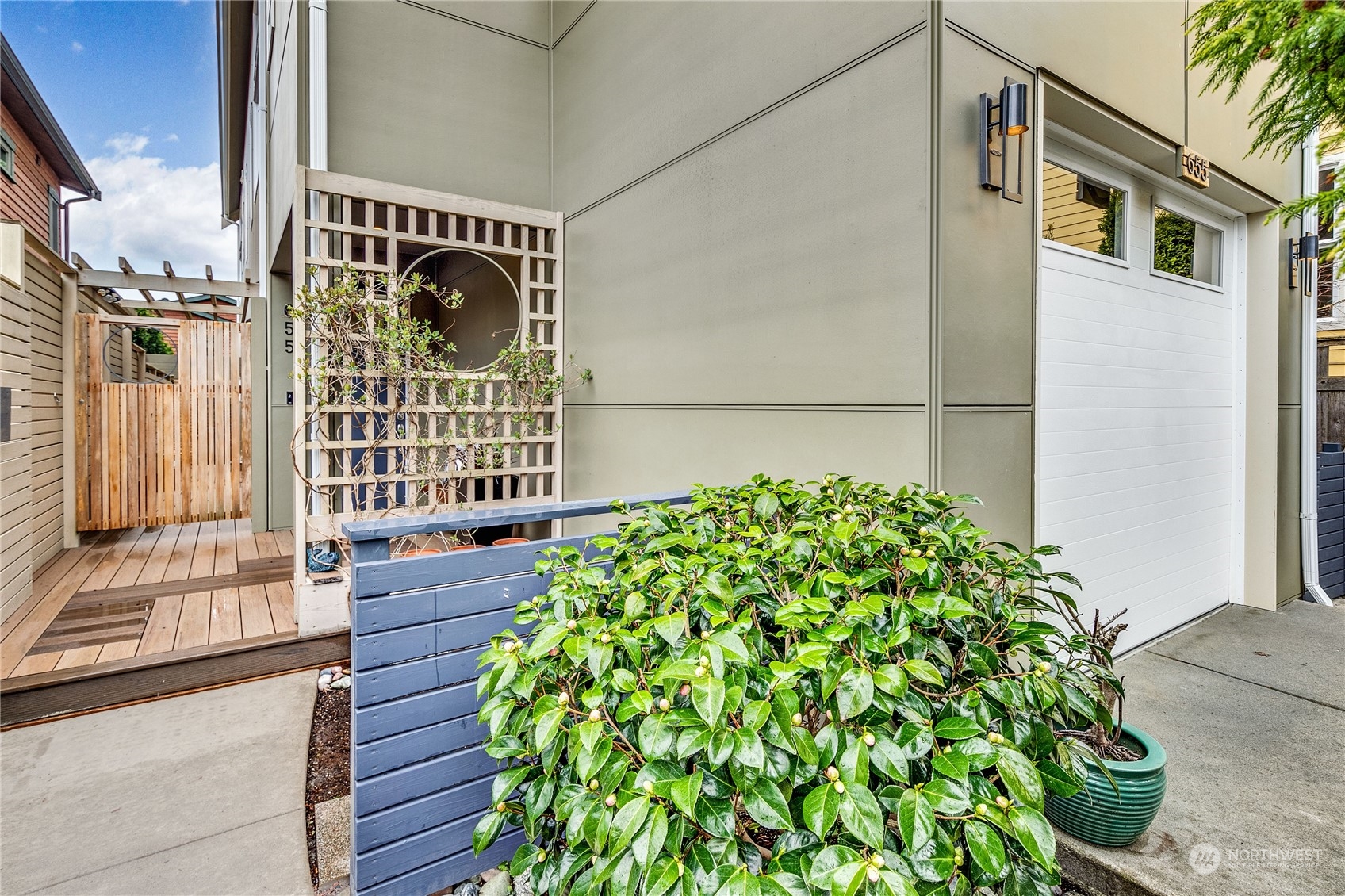 655 Wintersweet Road Northeast Bainbridge Island, WA 98110 - Photo 36 of 36 Gallery Image 36