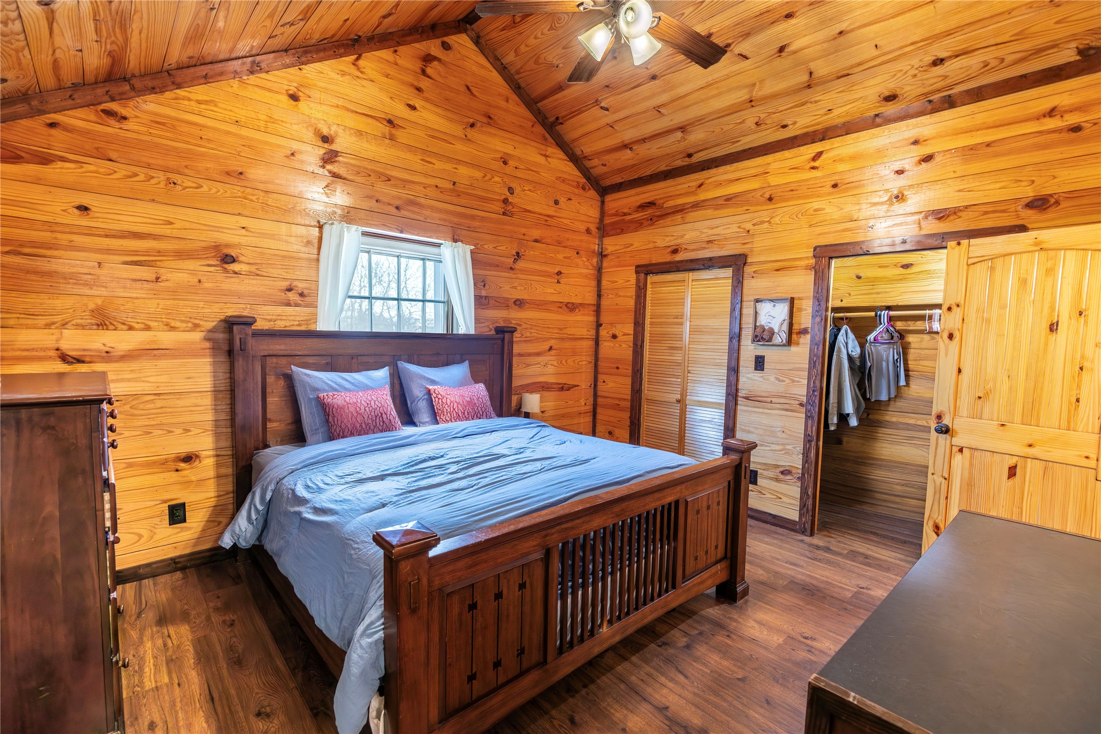 2726 Remmert Road Bellville, TX 77418 - Photo 7 of 18 a bedroom with a bed and a dresser