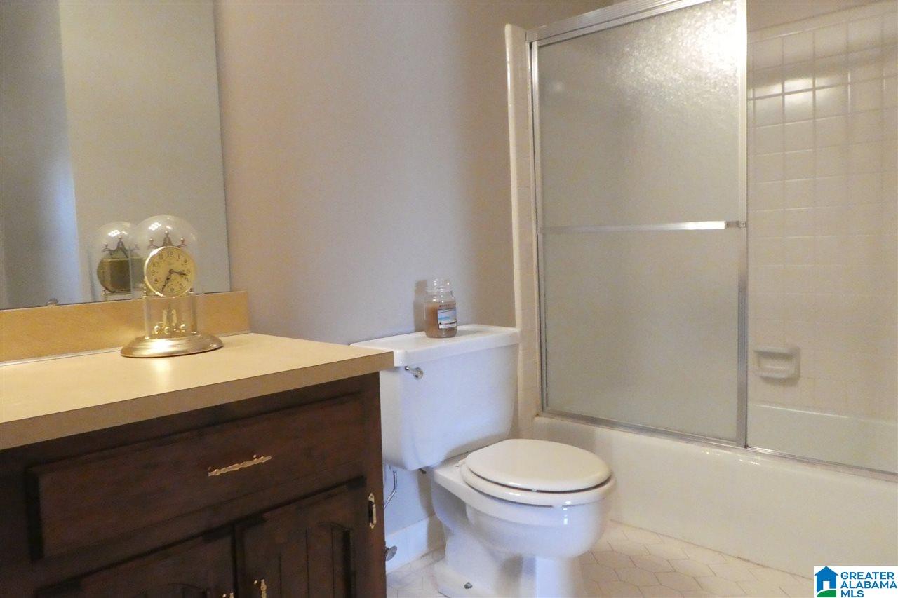 1033 9th Avenue Southwest Alabaster, AL 35007 - Photo 37 of 44