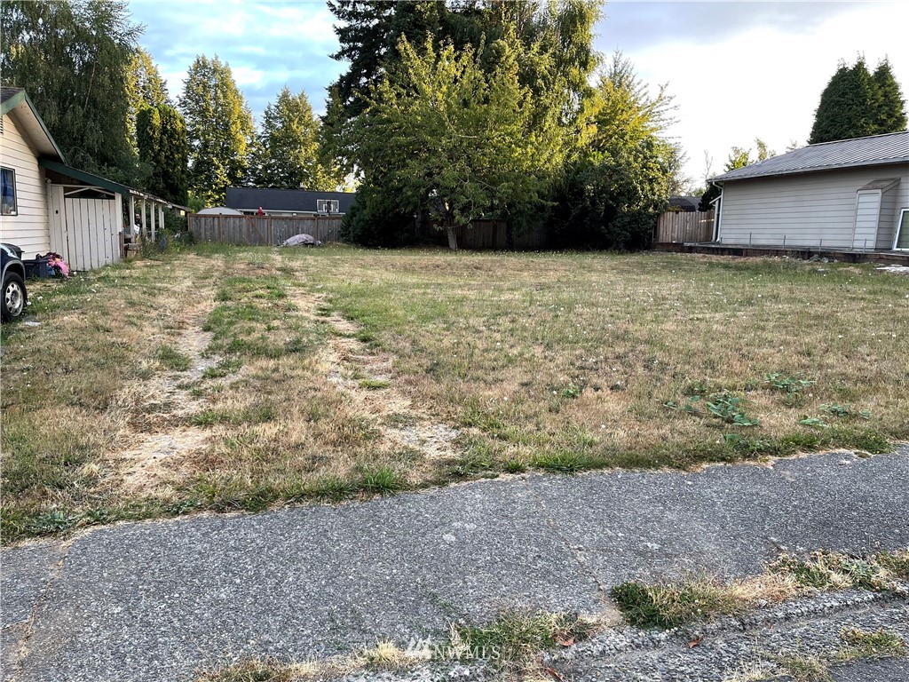 11715 Southeast 167th Street Renton, WA 98058 - Photo 1 of 5 Gallery Image 1