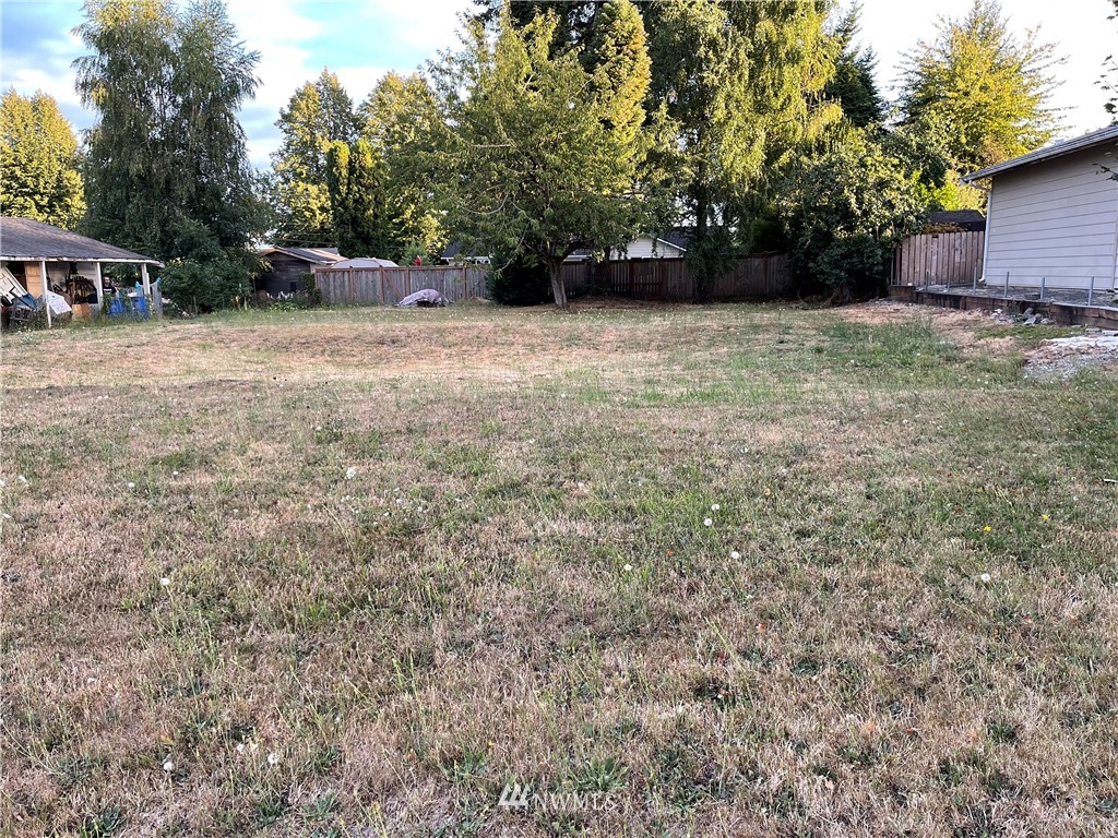 11715 Southeast 167th Street Renton, WA 98058 - Photo 3 of 5 Gallery Image 3