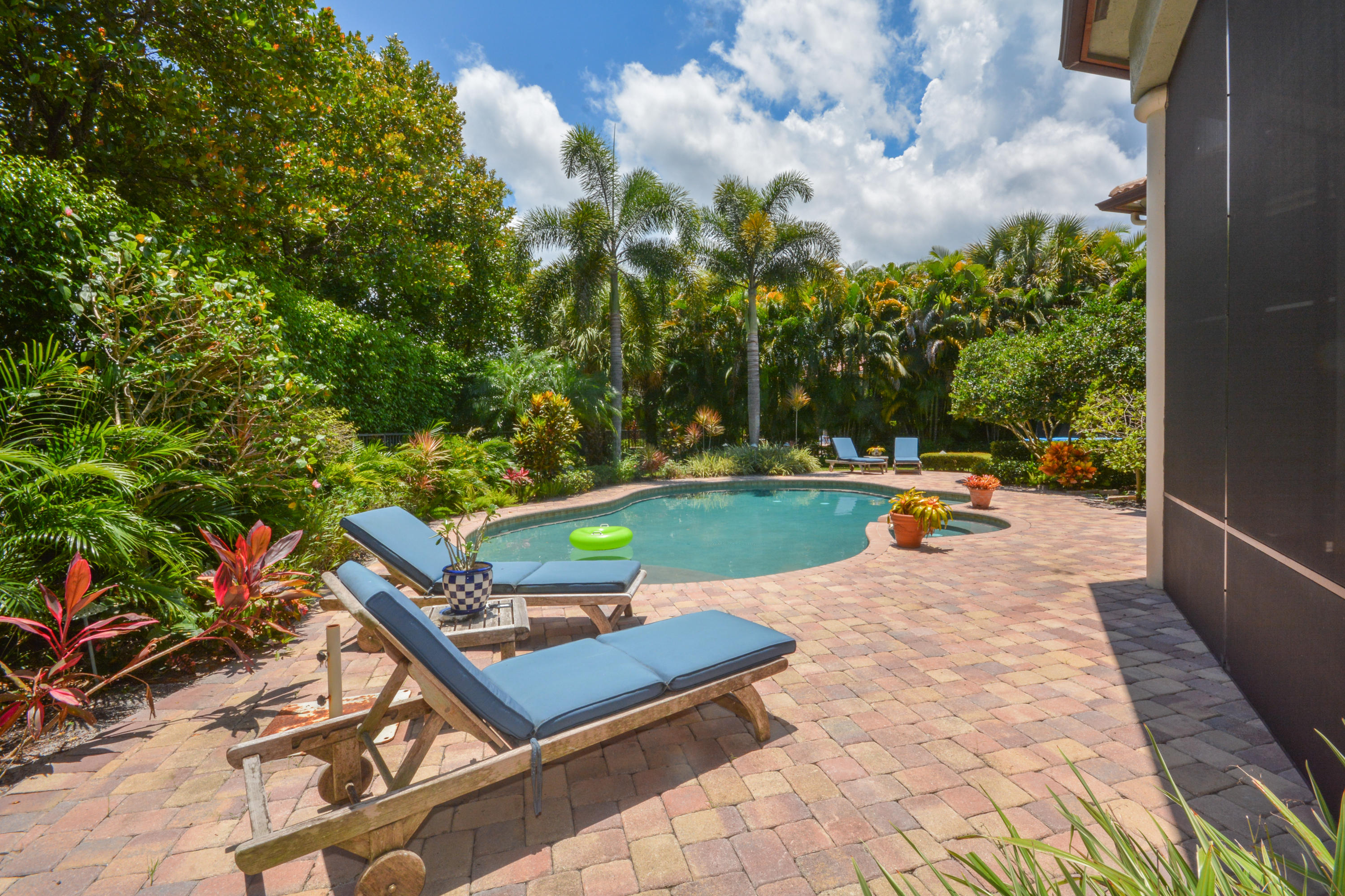 17906 Lake Azure Way Boca Raton, FL 33496 - Photo 13 of 52 15