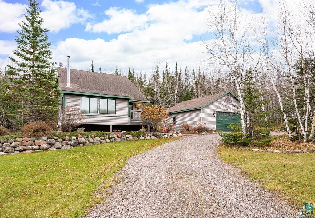 19 Reed Drive Silver Bay, MN 55614 - Photo 2 of 40