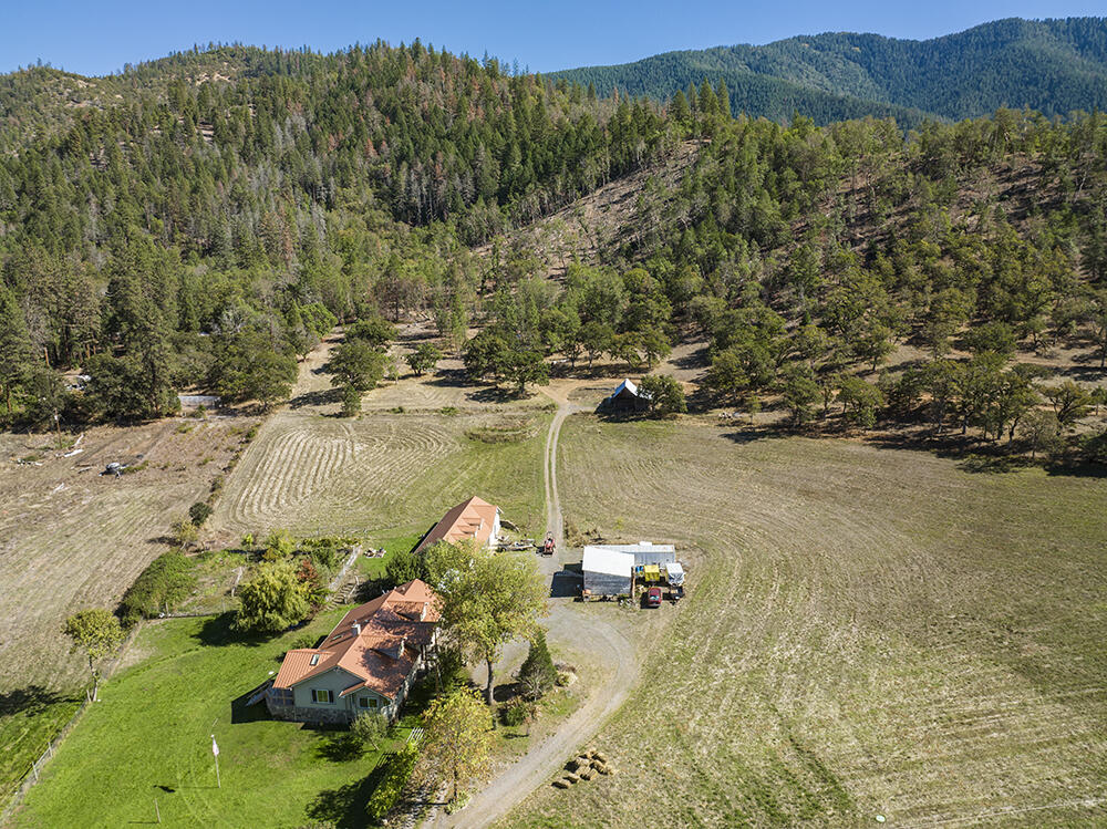 165 Hogan Road Jacksonville, OR 97530 - Photo 1 of 56 1