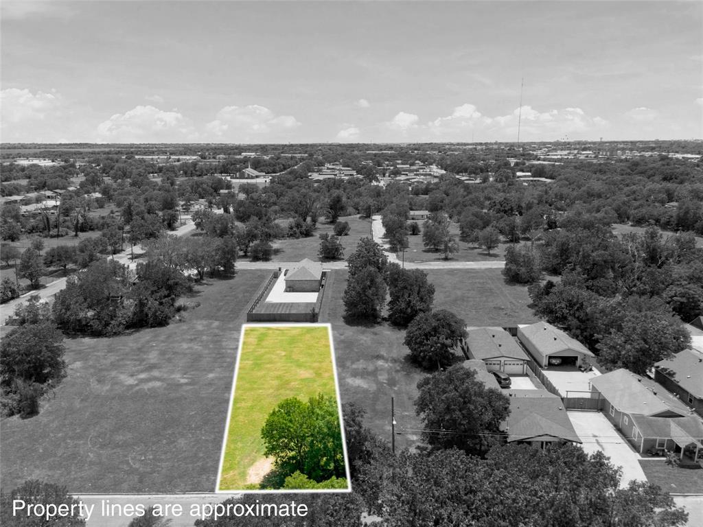 2825 South 7th Street Waco, TX 76706 - Photo 2 of 11 an aerial view of multiple house
