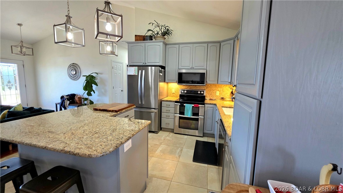 30643 Magnolia Road Gravois Mills, MO 65037 - Photo 4 of 58