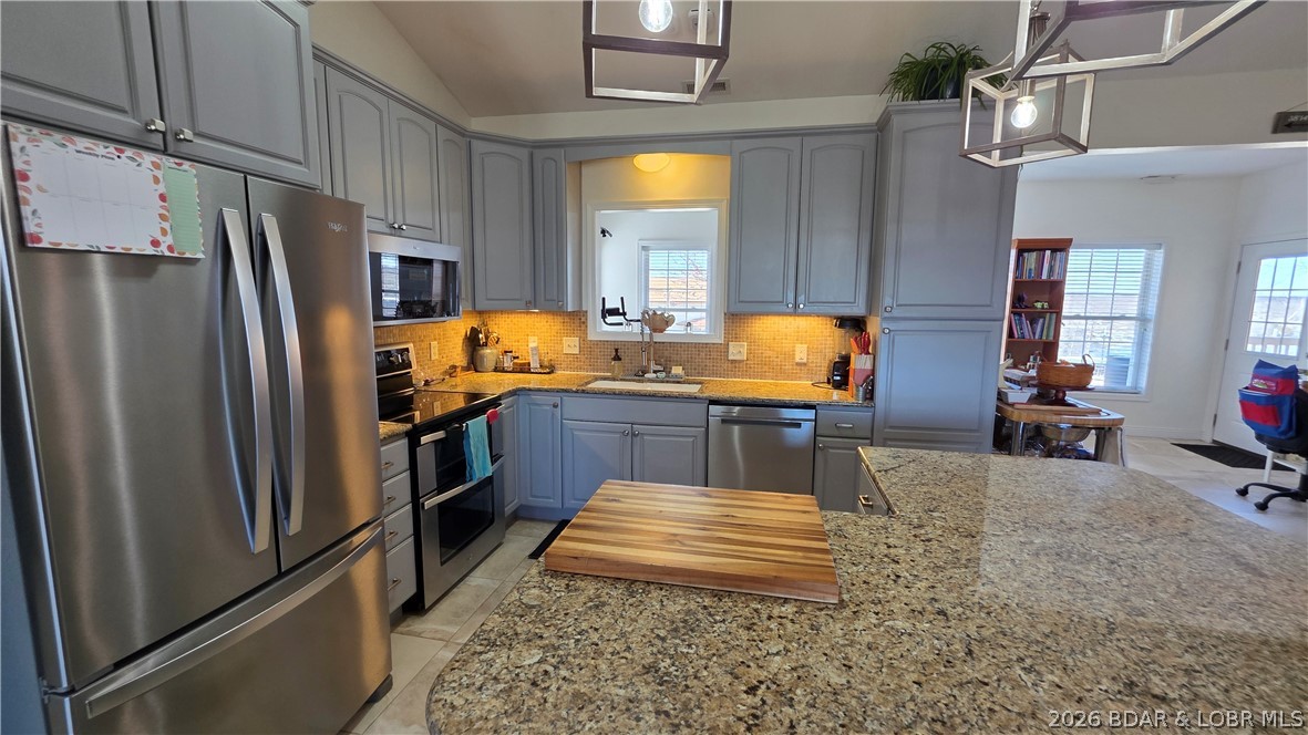 30643 Magnolia Road Gravois Mills, MO 65037 - Photo 5 of 58