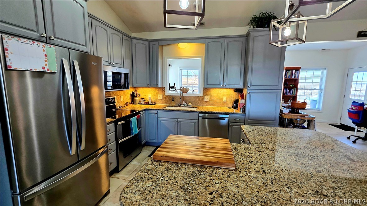 30643 Magnolia Road Gravois Mills, MO 65037 - Photo 7 of 58