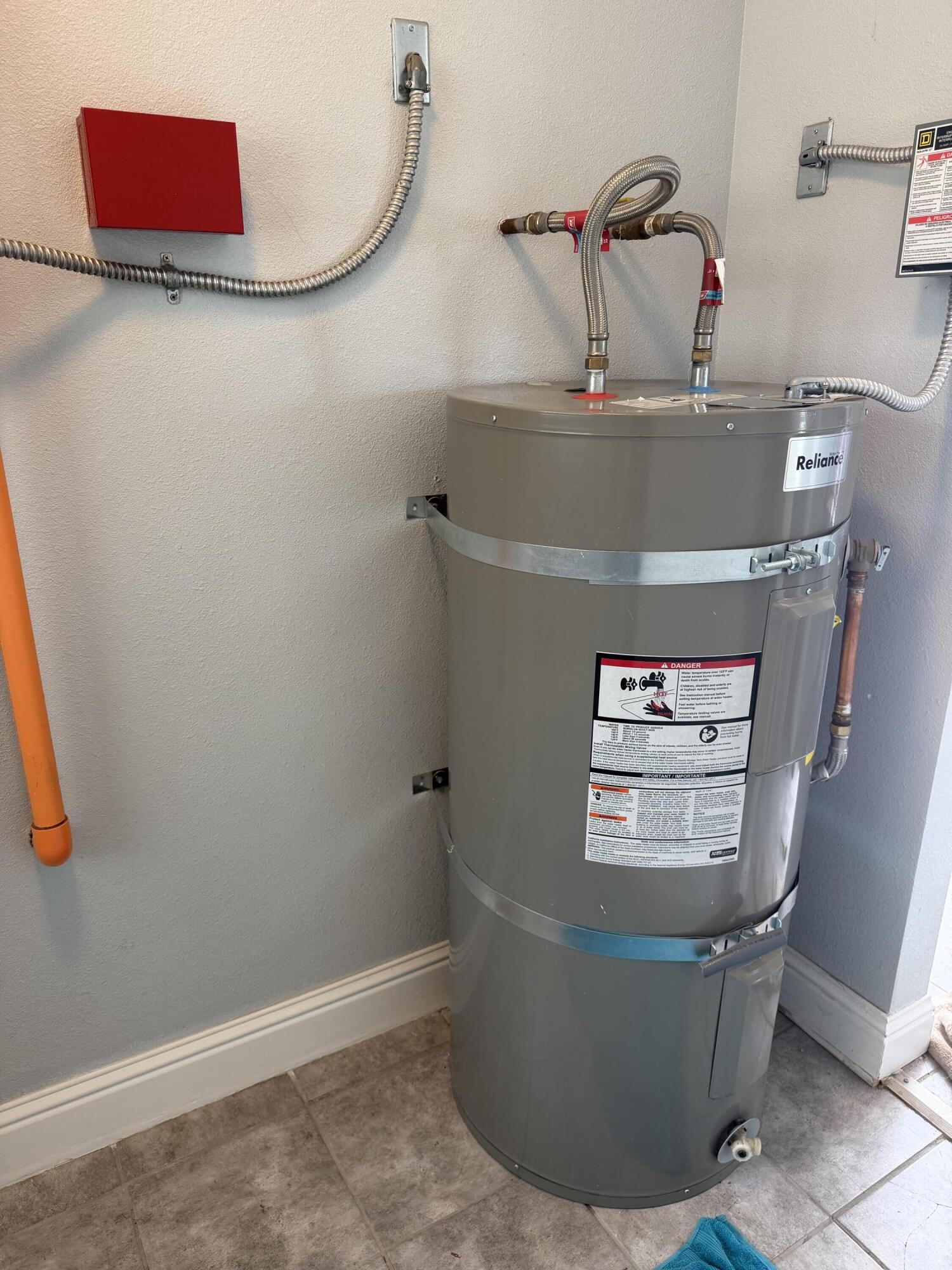 6200 Westside Road Redding, CA 96001 - Photo 31 of 50 a view of water heater room