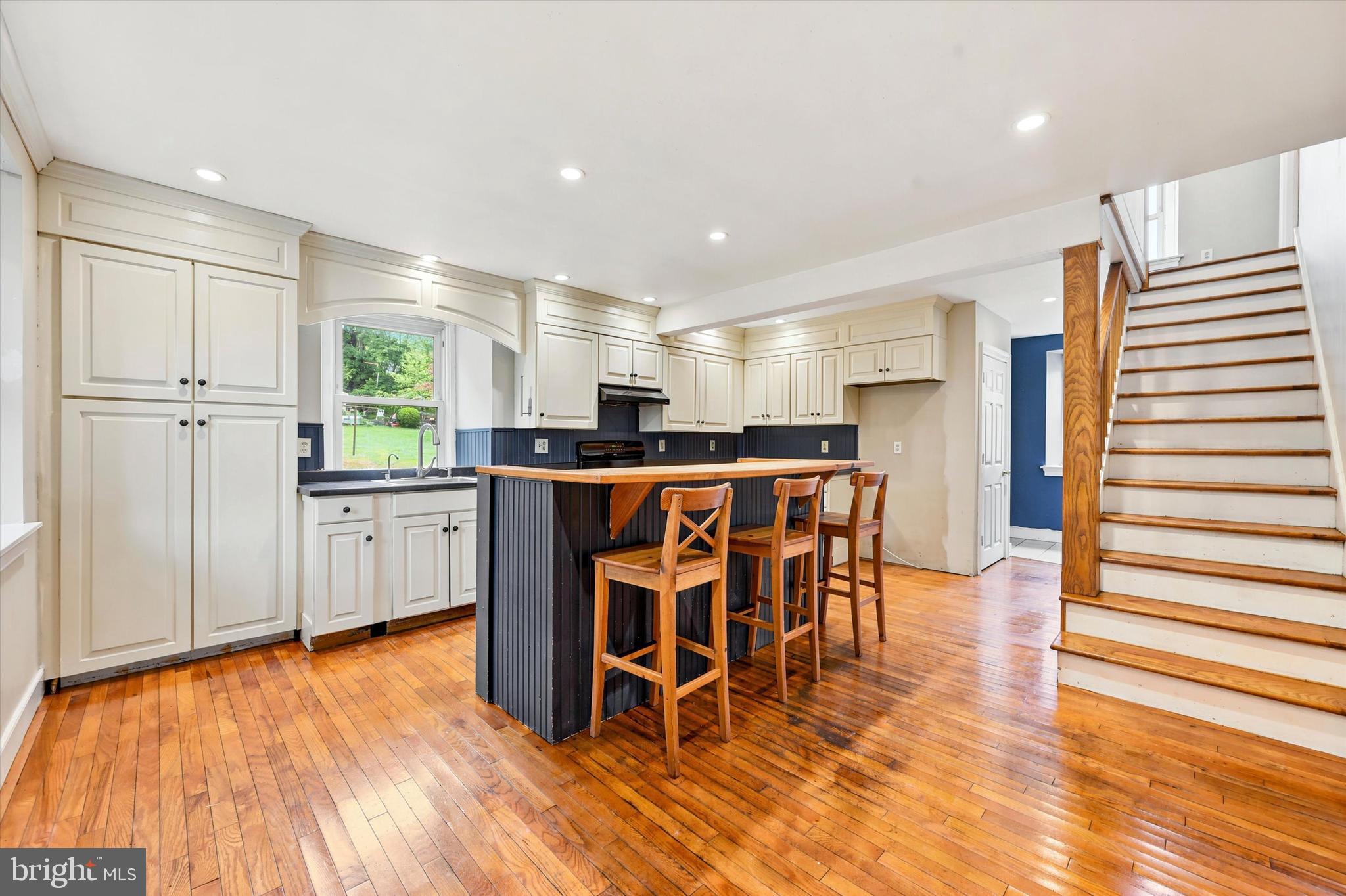 1255 Valley Road Coatesville, PA 19320 - Photo 10 of 29 Kitchen with island