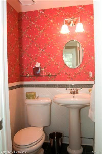 1058 Floyd Street Birmingham, MI 48009 - Photo 10 of 22 Lav