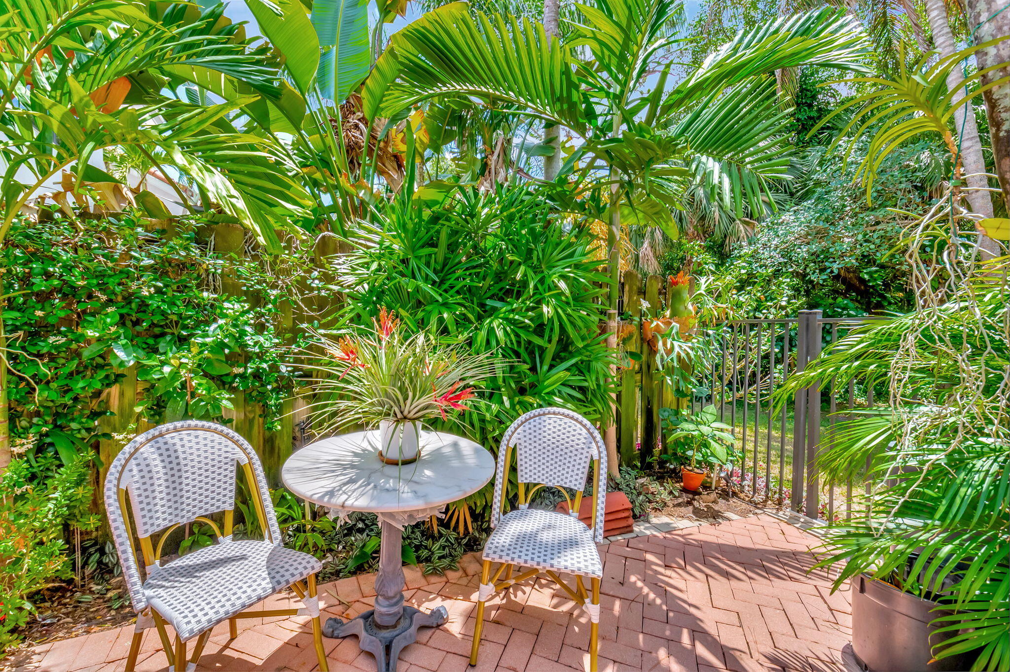 21700 Cromwell Circle Boca Raton, FL 33486 - Photo 29 of 72 DINE AL FRESCO WITH NATURE
