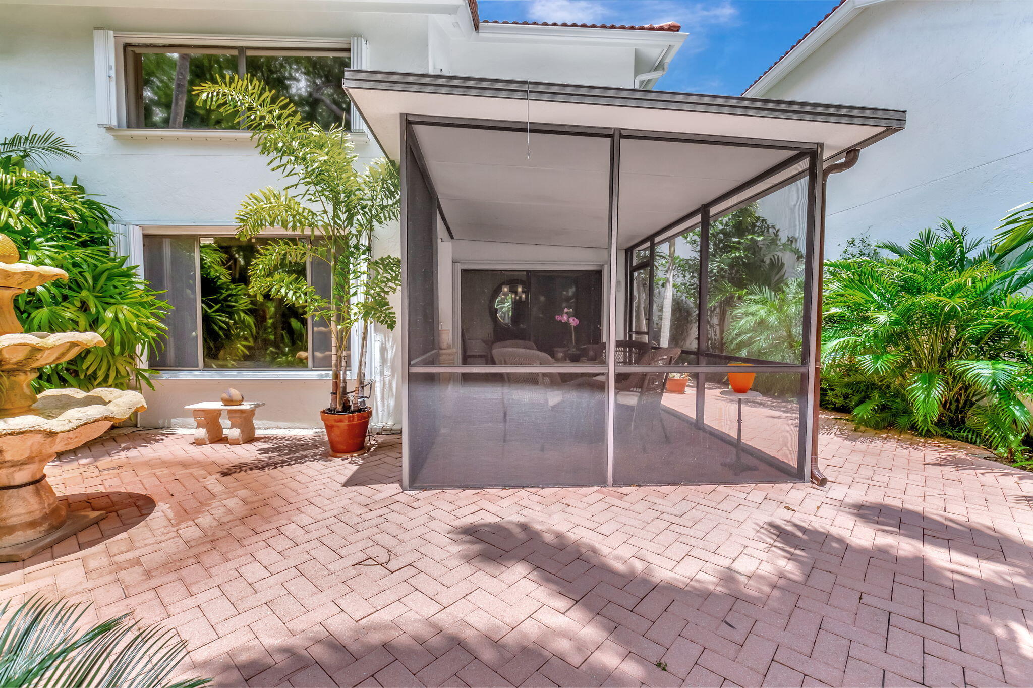 21700 Cromwell Circle Boca Raton, FL 33486 - Photo 30 of 72 SCREENED PATIO