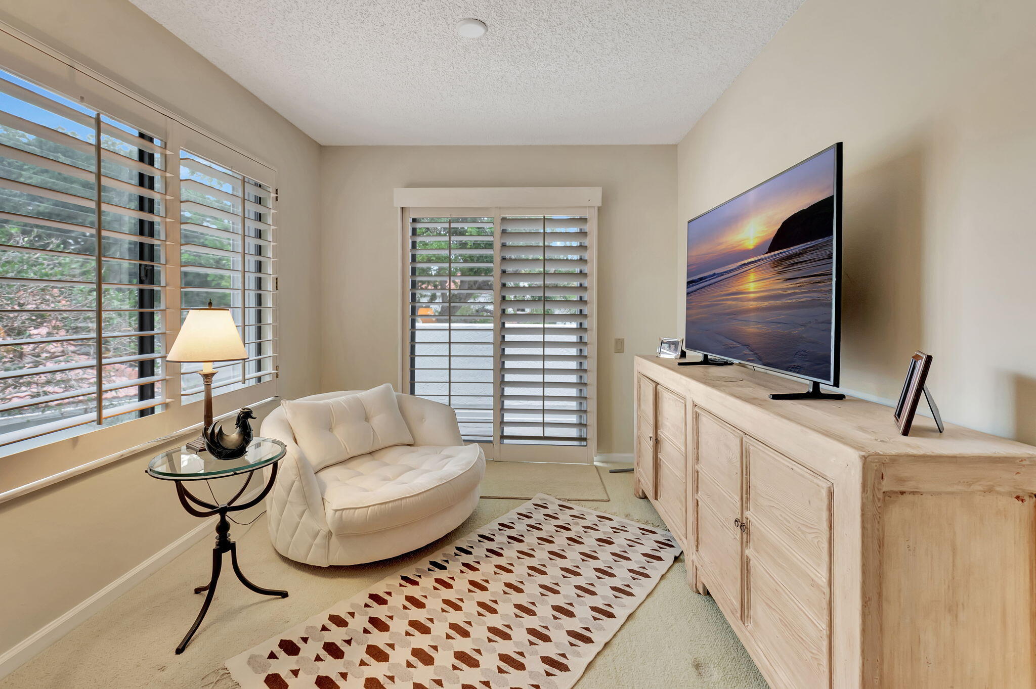 21700 Cromwell Circle Boca Raton, FL 33486 - Photo 41 of 72 PRIMARY SITTING AREA