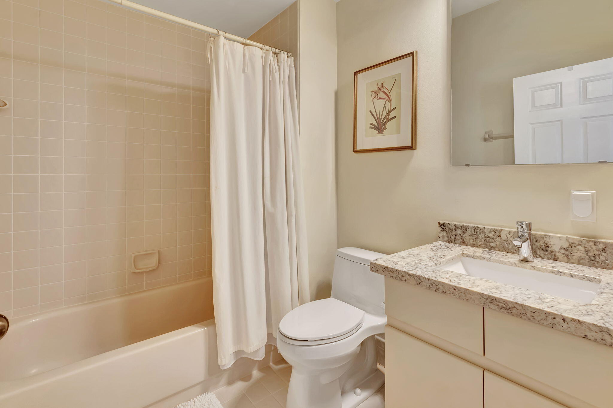 21700 Cromwell Circle Boca Raton, FL 33486 - Photo 44 of 72 GUEST SUITE BATH