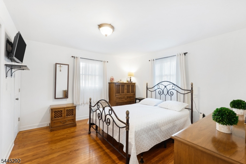 1280 Oxford Road Bridgewater, NJ 08807 - Photo 14 of 35