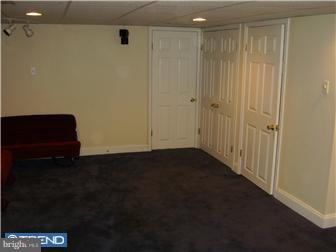 1824 Farrington Road Philadelphia, PA 19151 - Photo 10 of 12 Basement - Finished