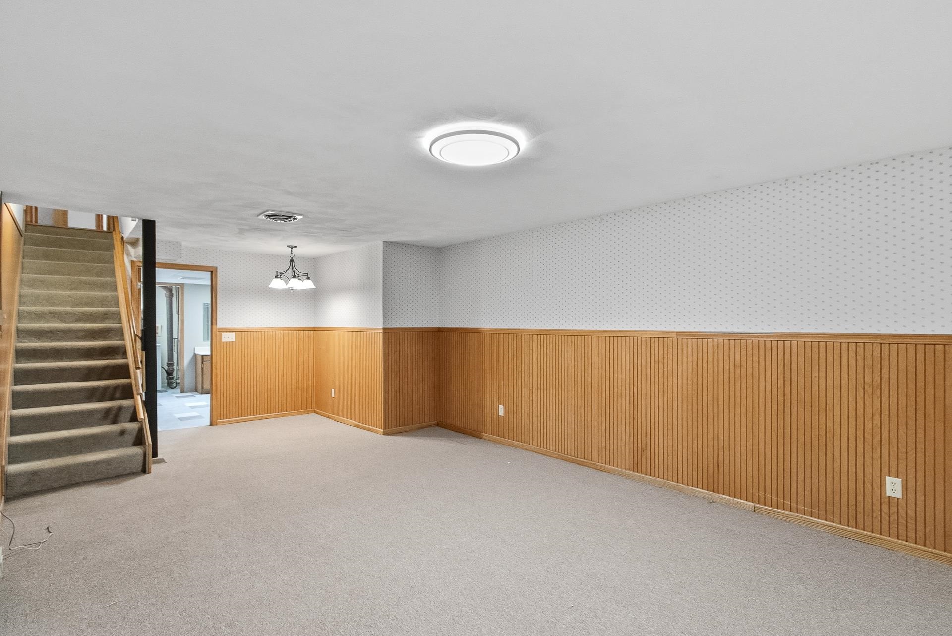 126 Ellickson Street Arlington, WI 53911 - Photo 40 of 61