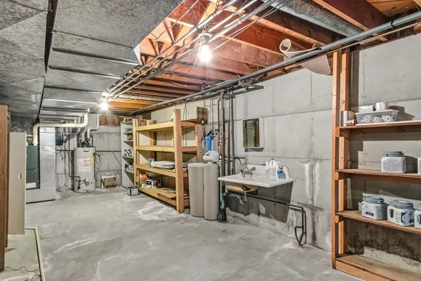 $404,000 | 126 Ellickson Street, Arlington, WI 53911