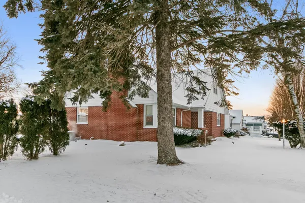 $429,000 | 126 Ellickson Street, Arlington, WI 53911