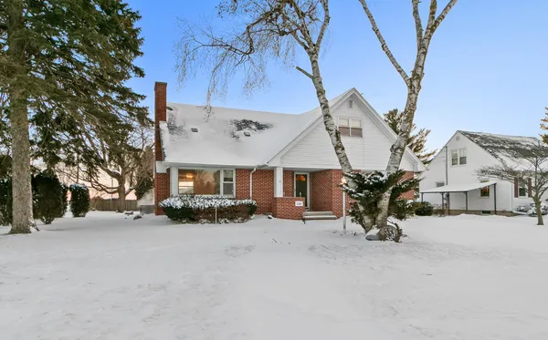 $429,000 | 126 Ellickson Street, Arlington, WI 53911