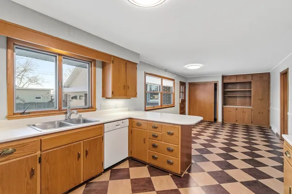 $429,000 | 126 Ellickson Street, Arlington, WI 53911