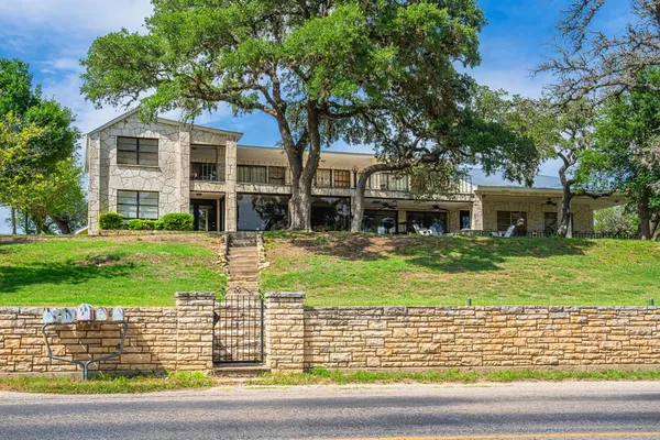 $1,190,000 | 1120 Highway 39, Ingram, TX 78025