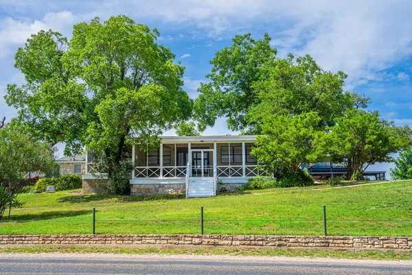 $1,190,000 | 1120 Highway 39, Ingram, TX 78025