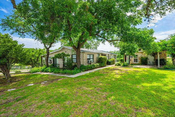 $1,190,000 | 1120 Highway 39, Ingram, TX 78025
