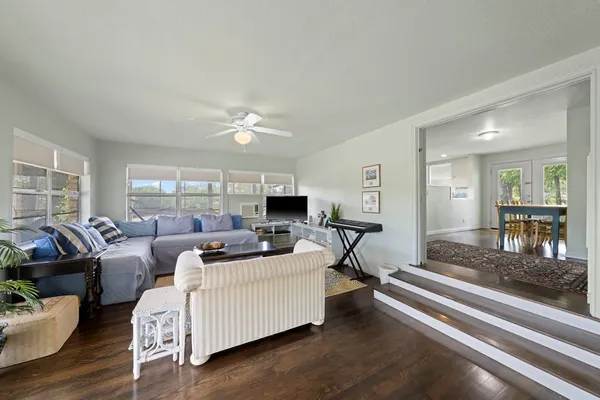 $1,190,000 | 1120 Highway 39, Ingram, TX 78025