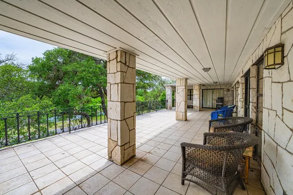 $1,190,000 | 1120 Highway 39, Ingram, TX 78025