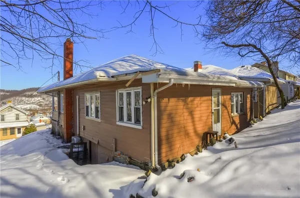 $150,000 | 1510 Hiland Avenue, Coraopolis, PA 15108