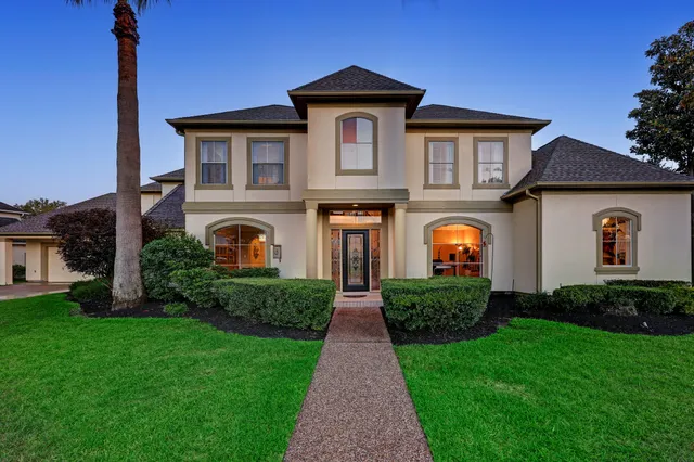 $899,000 | 5671 Grand Floral Boulevard, Houston, TX 77041