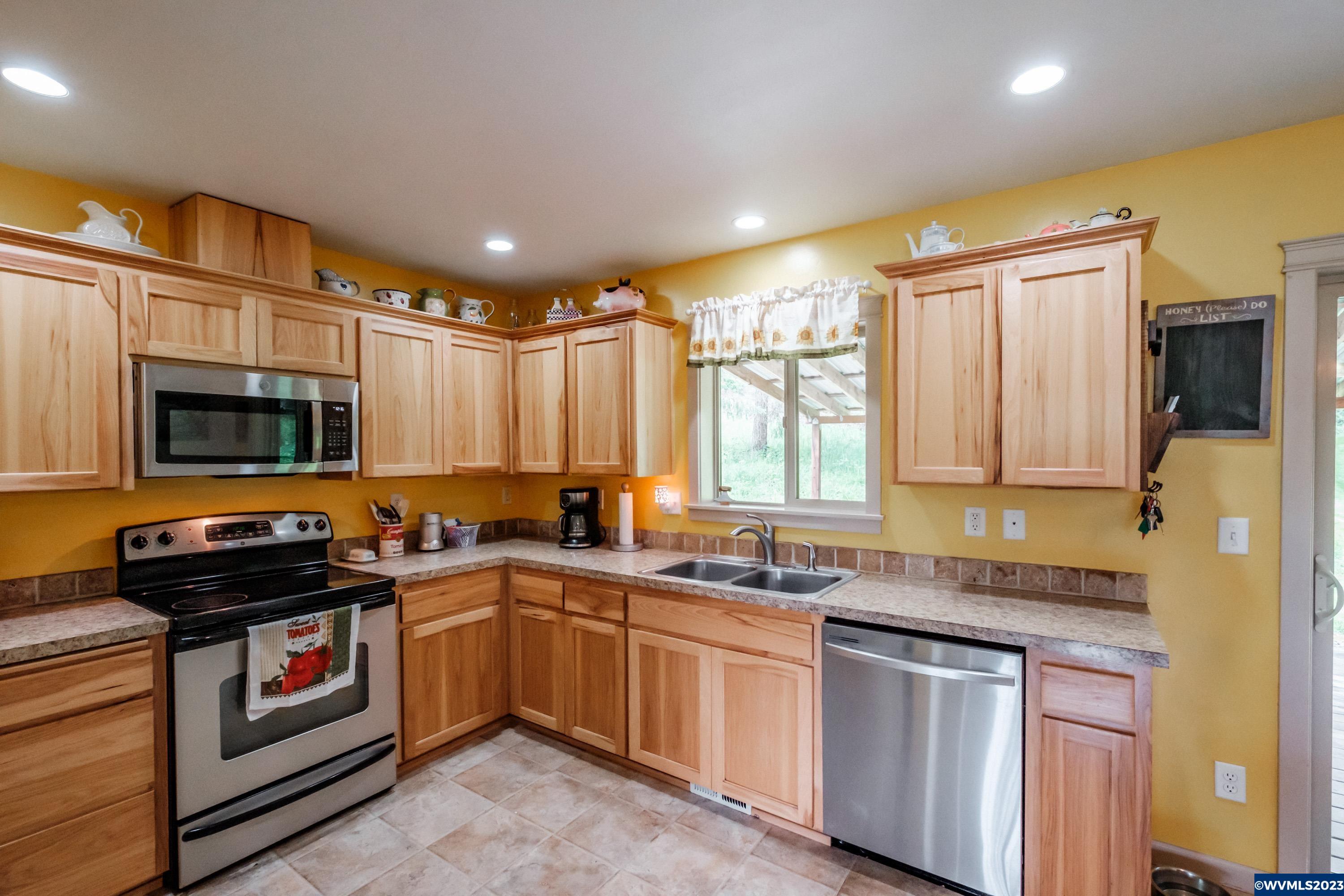 14775 Fishback Road Monmouth, OR 97361 - Photo 4 of 37