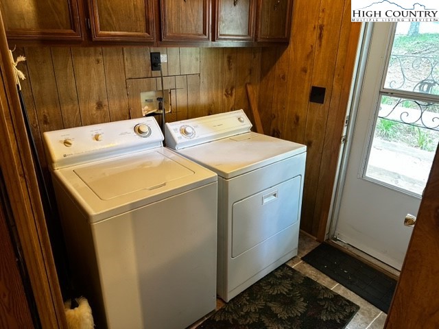 1426 Rainbow Trail Boone, NC 28607 - Photo 23 of 48 a utility room with dryer and washer