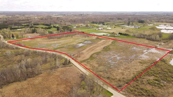 $328,000 | 187 East State Street, Black Creek, WI 54106