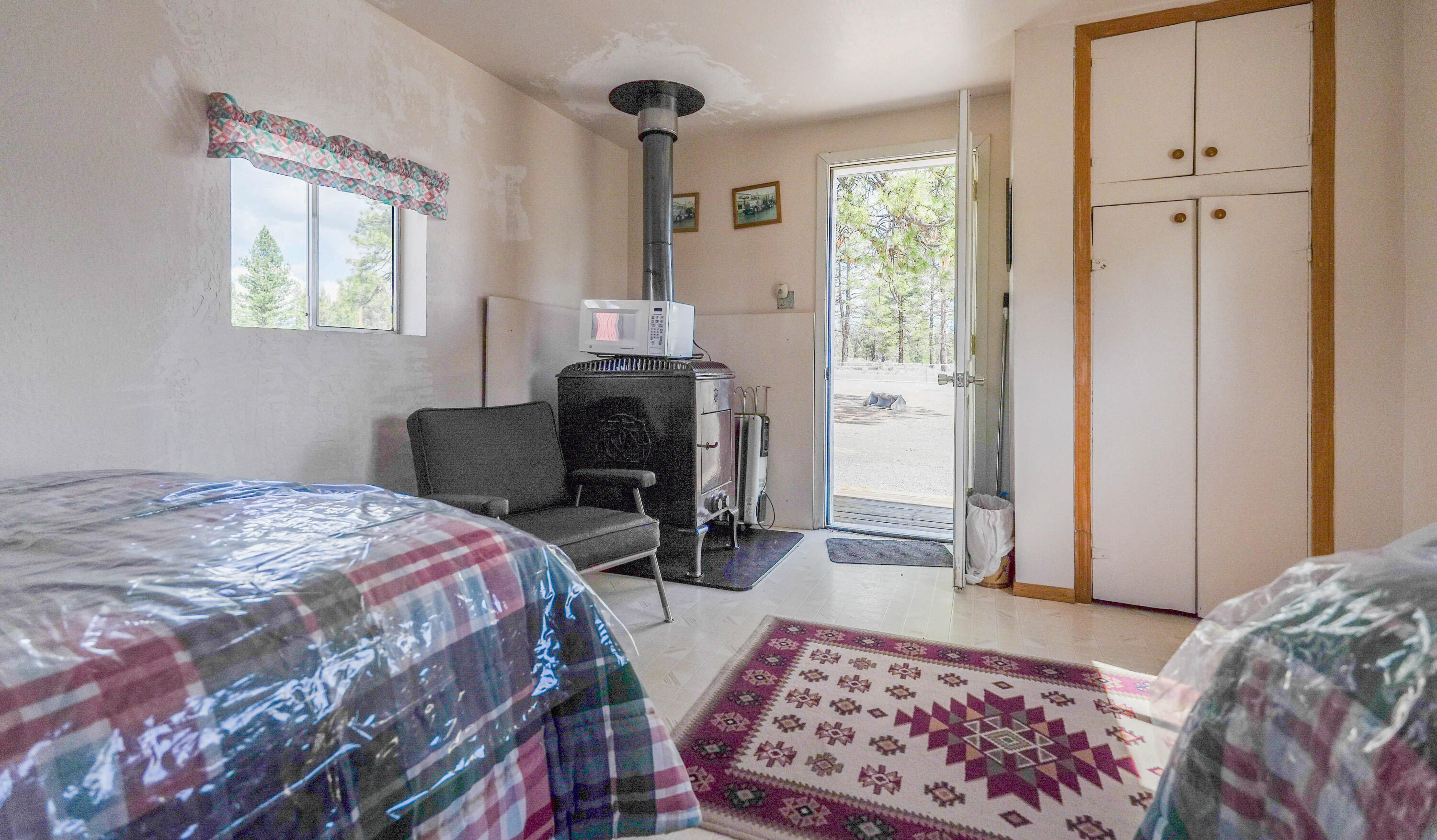 29700 Ivory Pine Road Bly, OR 97622 - Photo 27 of 42 Cabin